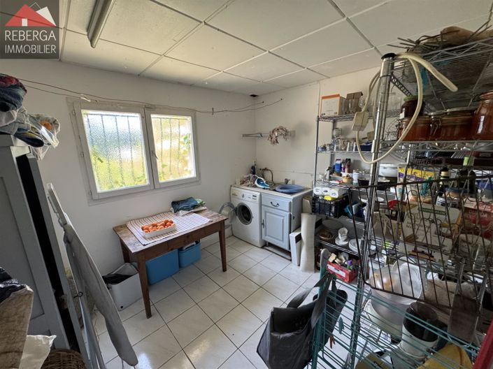 Image No.24-3 Bed House for sale