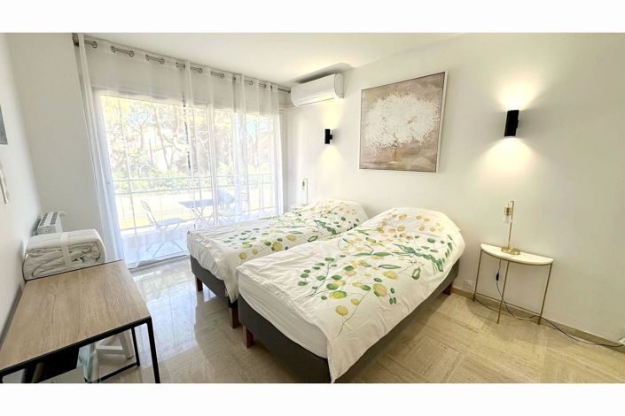 Image No.13-2 Bed Apartment for sale