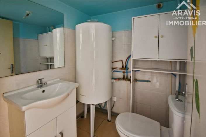 Image No.12-1 Bed House for sale