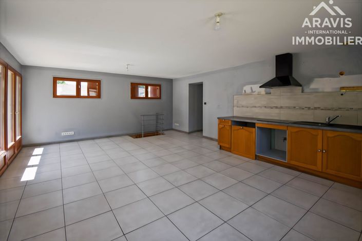 Image No.3-1 Bed House for sale