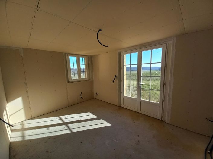 Image No.12-3 Bed House for sale