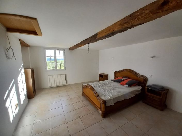 Image No.6-3 Bed House for sale