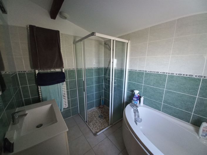 Image No.7-3 Bed House for sale