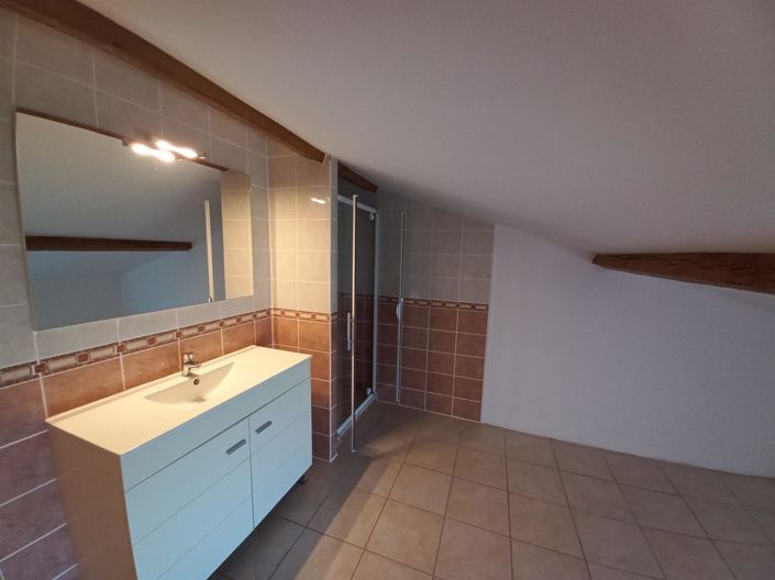 Image No.9-3 Bed House for sale