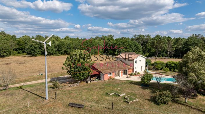 Image No.2-4 Bed House for sale