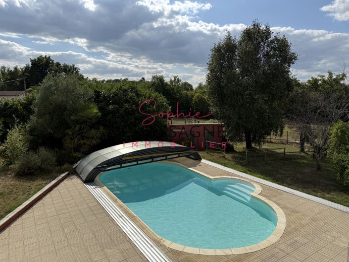 Image No.8-4 Bed House for sale