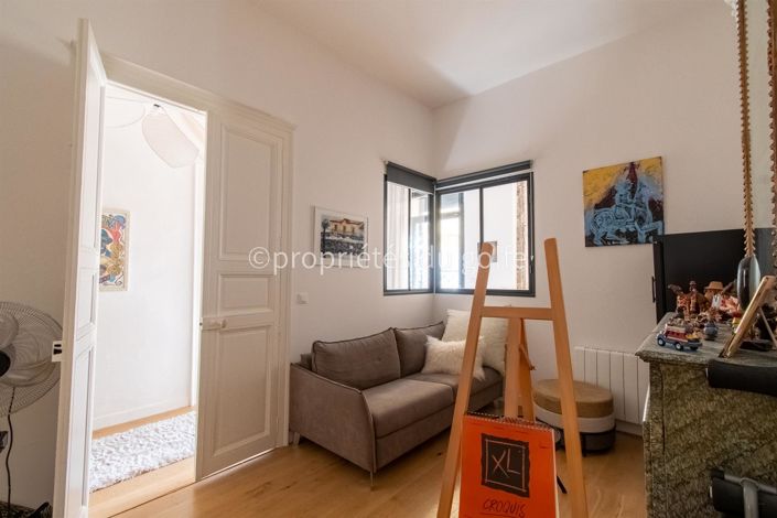 Image No.19-5 Bed Apartment for sale