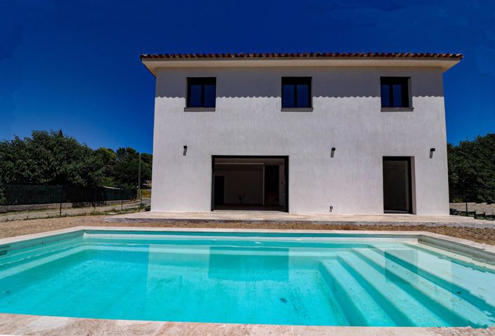 Image No.1-4 Bed House for sale