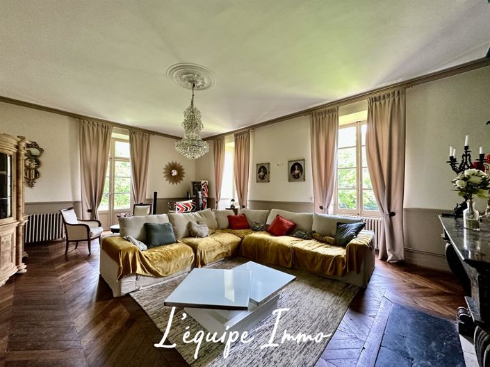 Image No.4-6 Bed Property for sale