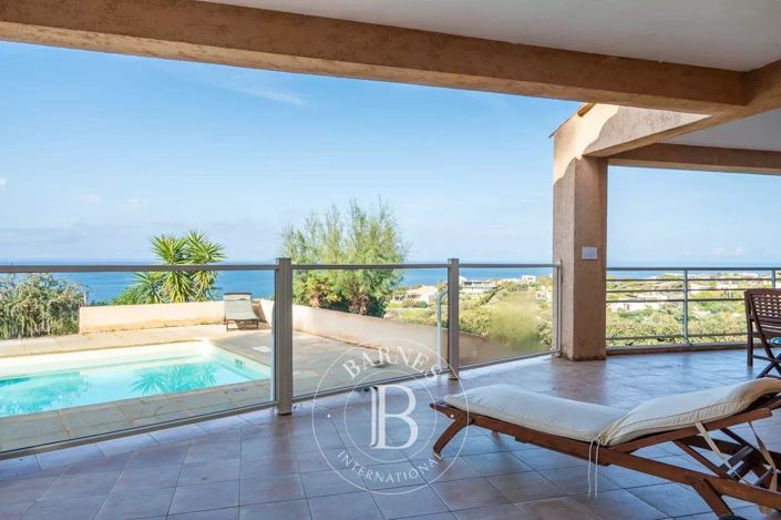 Image No.17-7 Bed House for sale