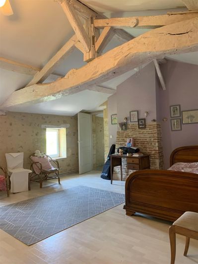 Image No.9-3 Bed House for sale