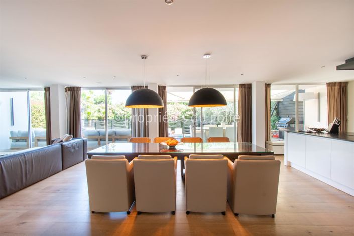 Image No.12-5 Bed House for sale