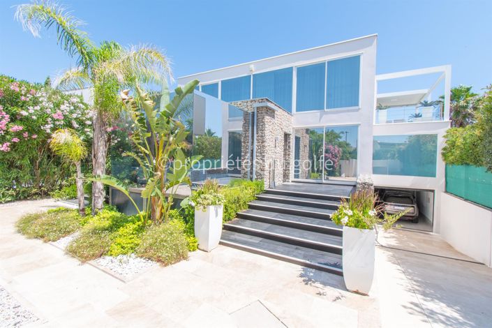 Image No.3-5 Bed House for sale