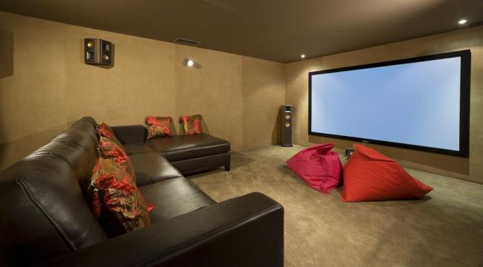 Image No.30-5 Bed House for sale