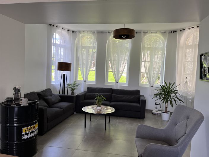 Image No.5-4 Bed House for sale