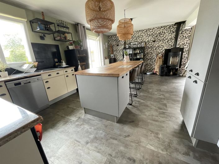 Image No.1-3 Bed House for sale