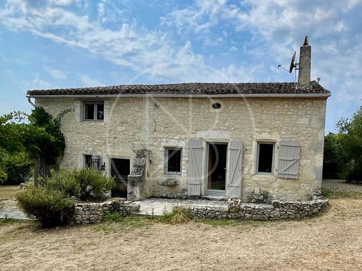 Image No.1-3 Bed House for sale