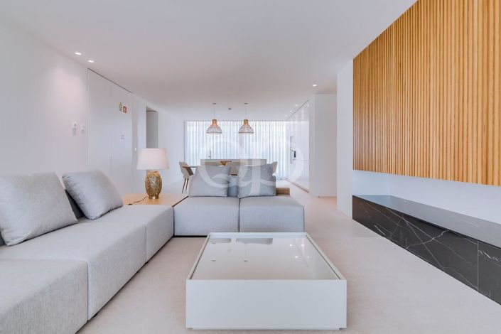 Image No.22-2 Bed House for sale