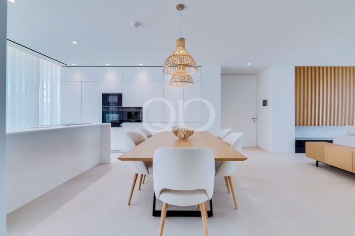 Image No.23-2 Bed House for sale