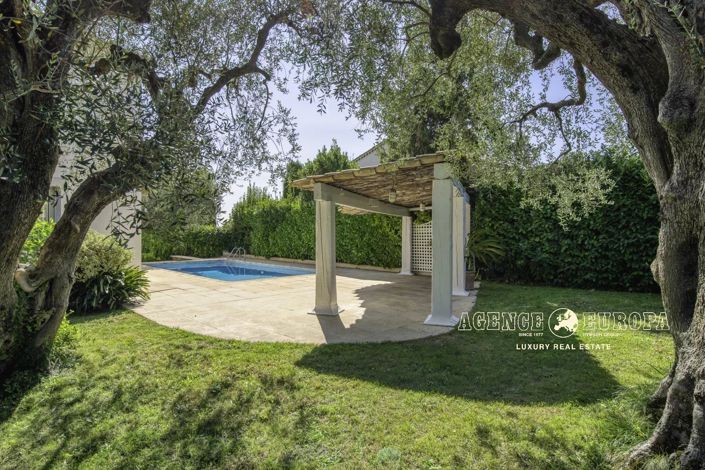 Image No.4-4 Bed House for sale