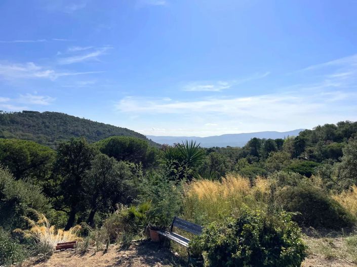 Image No.18-4 Bed House for sale