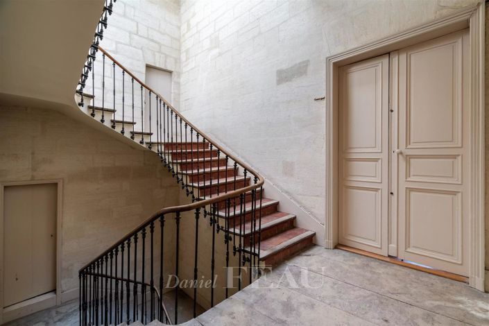 Image No.16-8 Bed House for sale