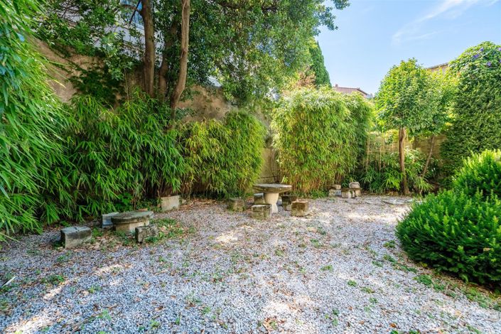 Image No.4-8 Bed House for sale