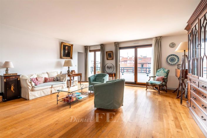 Image No.2-6 Bed Apartment for sale