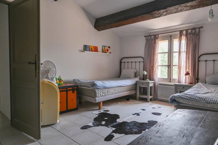 Image No.12-5 Bed House for sale