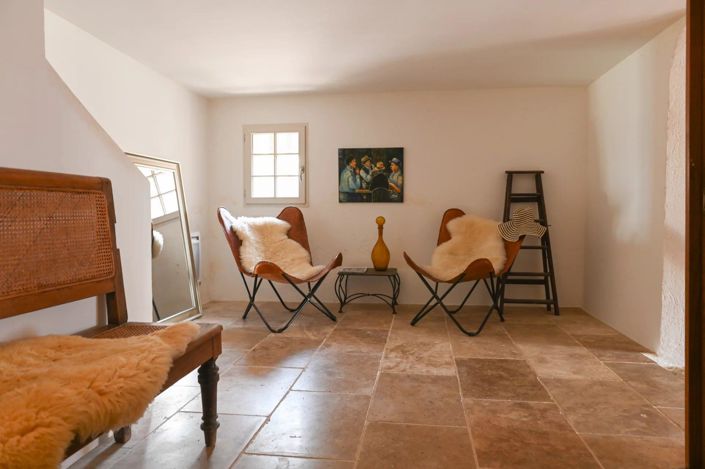 Image No.14-5 Bed House for sale