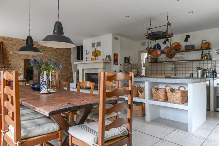 Image No.9-5 Bed House for sale