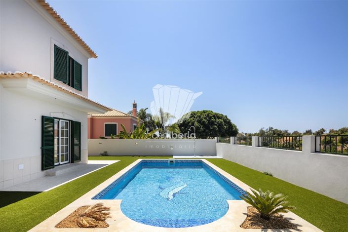 Image No.9-3 Bed House for sale