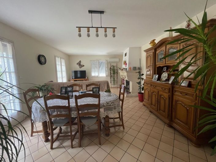 Image No.2-3 Bed House for sale