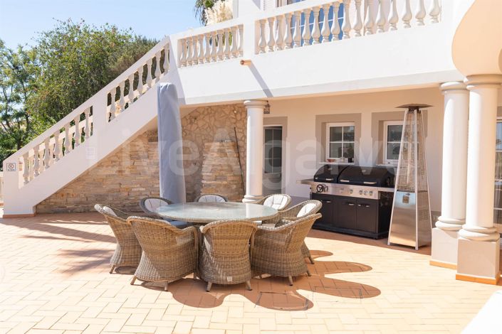 Image No.41-5 Bed House for sale