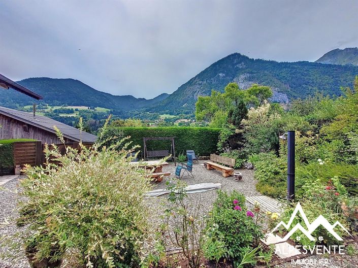 Image No.10-6 Bed House for sale