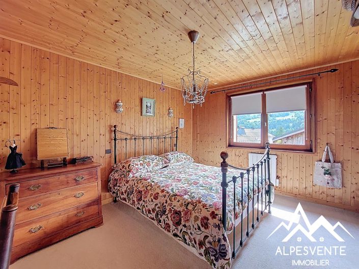 Image No.13-6 Bed House for sale