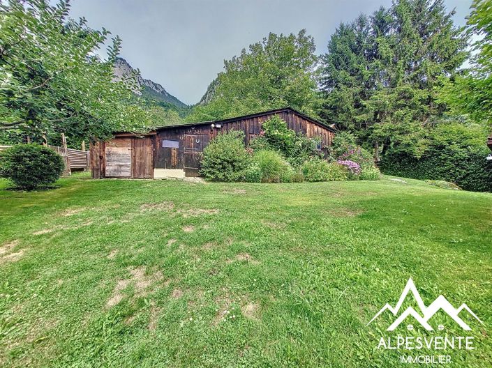 Image No.19-6 Bed House for sale