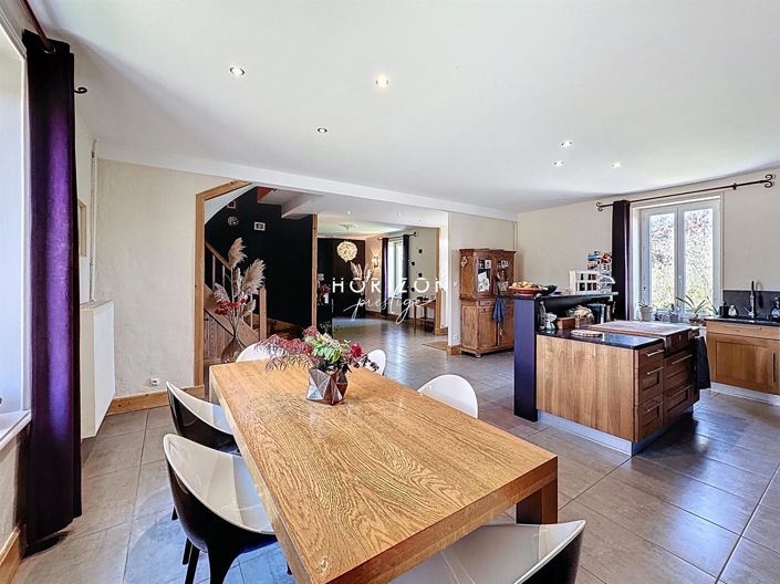 Image No.9-4 Bed House for sale