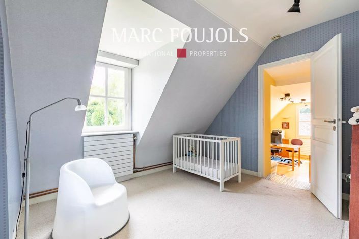 Image No.17-5 Bed House for sale