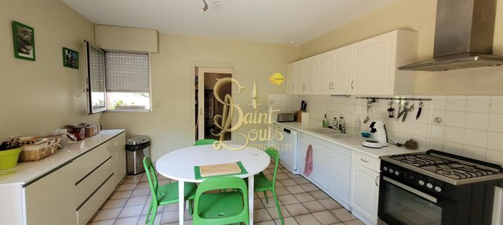 Image No.6-5 Bed House for sale