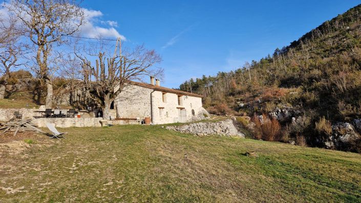 Image No.1-2 Bed House for sale