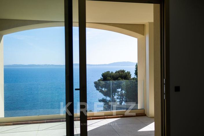 Image No.1-3 Bed Property for sale