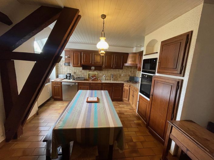 Image No.15-6 Bed House for sale