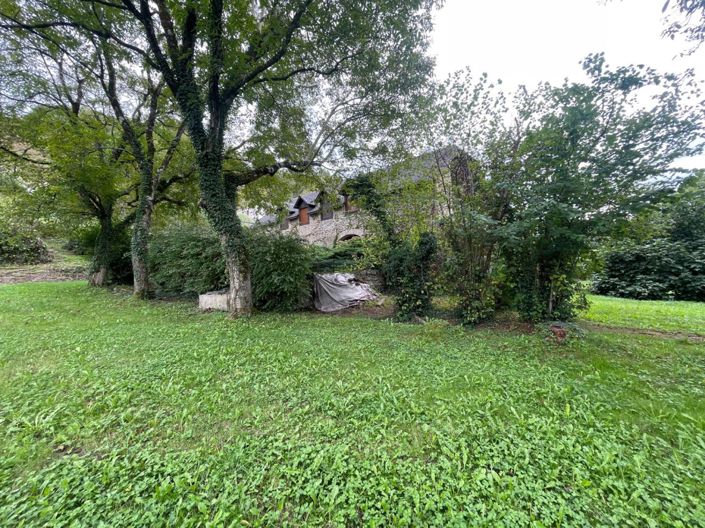 Image No.8-6 Bed House for sale