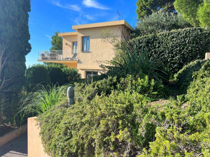 Image No.16-4 Bed House for sale