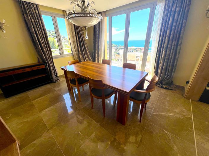 Image No.3-4 Bed House for sale