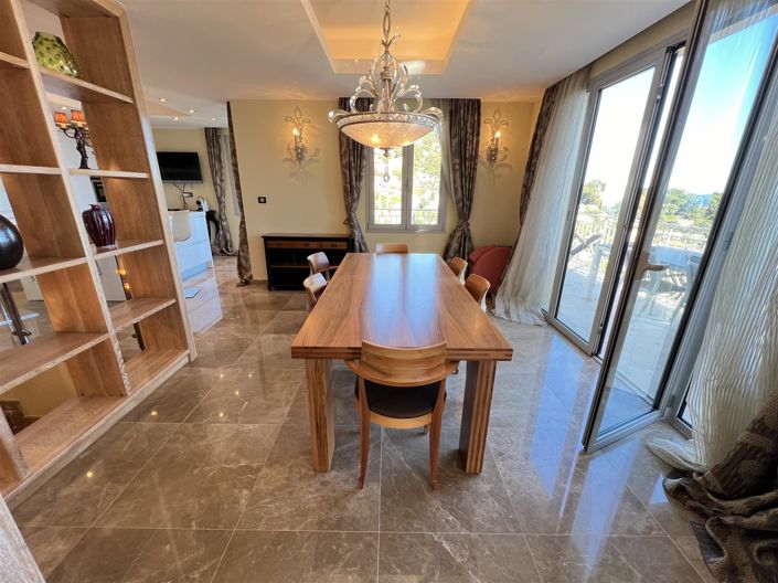 Image No.5-4 Bed House for sale