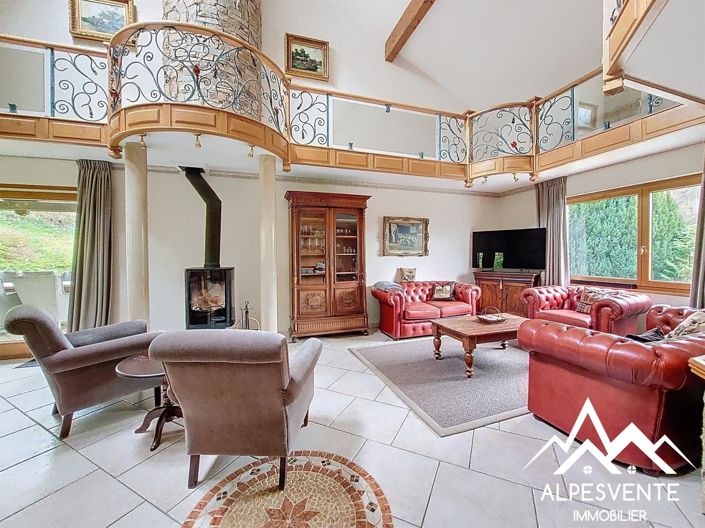 Image No.1-4 Bed House for sale