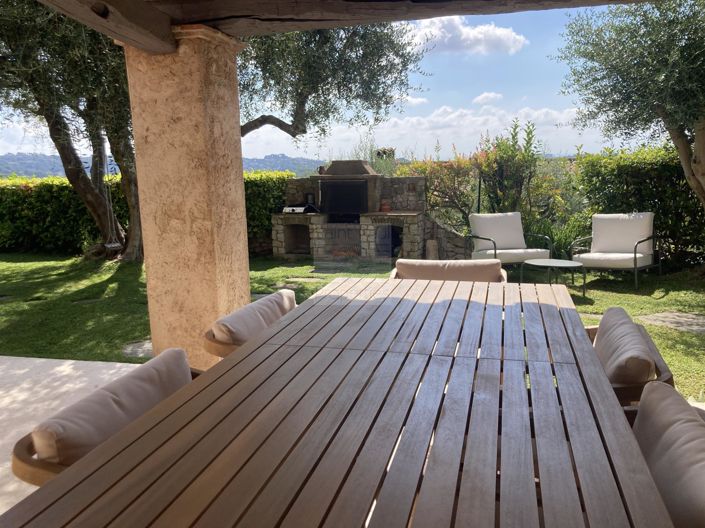 Image No.26-4 Bed House for sale