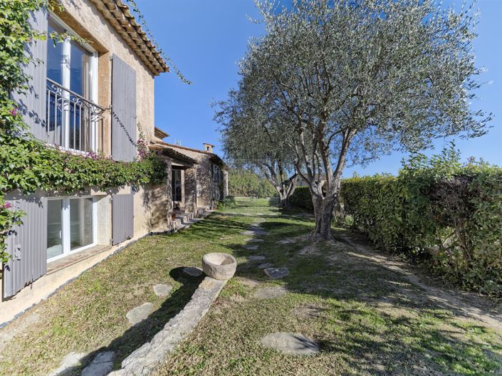 Image No.3-4 Bed House for sale